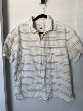 American Eagle Outfitters White Short-Sleeve Button-Down with Gray Stripes
